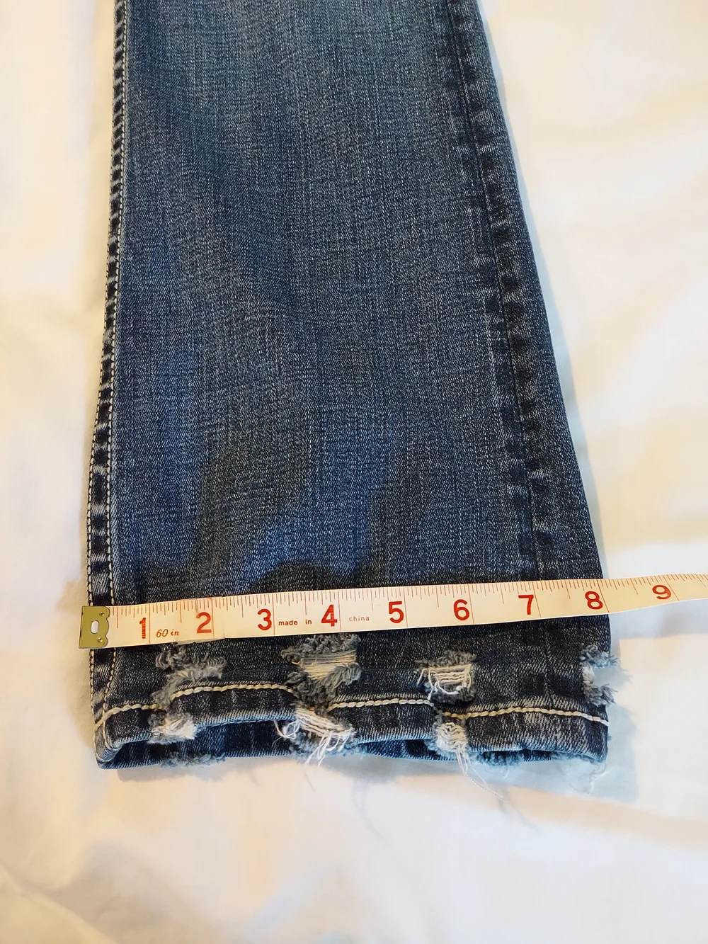 BKE Stella Slim Fit Scalloped Raw Hem Skinny Jeans Distressed Medium Wash 27